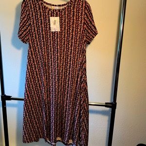 LuLaRoe Jessie, BMWT, has pockets. Size lg